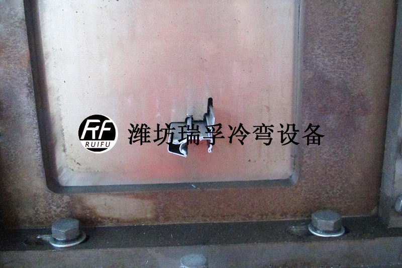 建筑系列成型設(shè)備